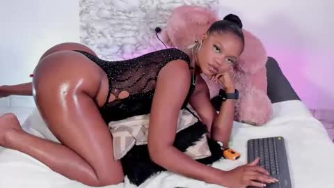 charis_hill online show from 05-06-26, 09:20
