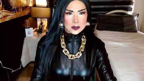 charismatic_apple online show from 02-23-26, 06:33