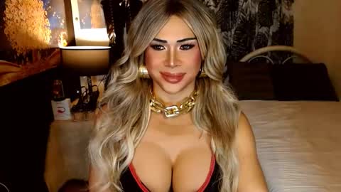 charismatic_apple online show from 03-14-26, 08:03