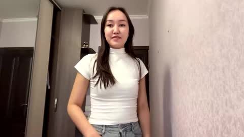 Mia online show from 03-13-26, 08:10