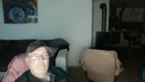 Snapshot of charles6064 chatting on 12-24-24, 06:39 charles6064 online show from 12-24-24, 06:39