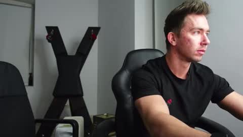 Snapshot of charles_lane chatting on 11-30-25, 03:27 CHARLES LANE online show from 11-30-25, 03:27