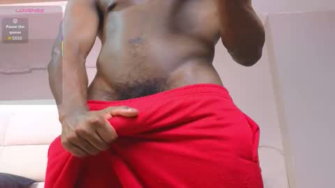 Snapshot of charlesbrown_ chatting on 10-25-25, 01:40 charlesbrown_ online show from 10-25-25, 01:40