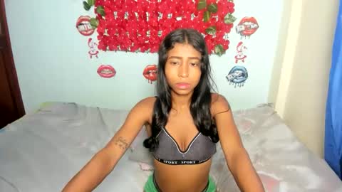 Snapshot of charley_hot chatting on 10-21-25, 05:35 charley_hot online show from 10-21-25, 05:35