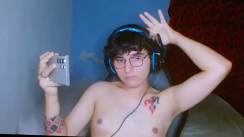 Snapshot of charley_quin chatting on 05-07-26, 01:33 Charley quinn online show from 05-07-26, 01:33