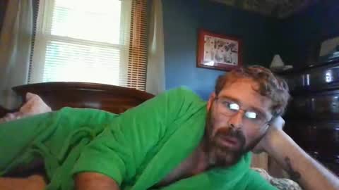 Snapshot of charleyandsmokie chatting on 04-09-26, 11:26 charleyandsmokie online show from 04-09-26, 11:26