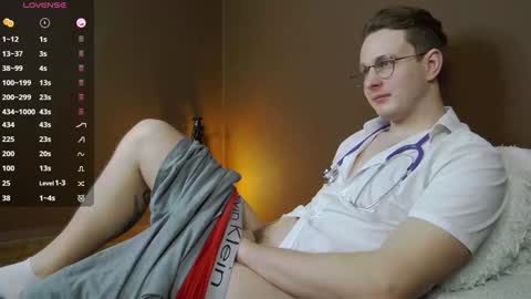 Snapshot of charlie_smiley chatting on 12-01-24, 07:03 Charlie Smiley online show from 12-01-24, 07:03