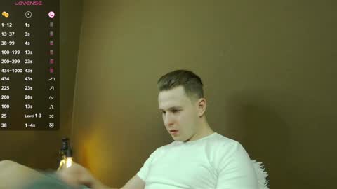 Snapshot of charlie_smiley chatting on 12-15-24, 06:40 Charlie Smiley online show from 12-15-24, 06:40