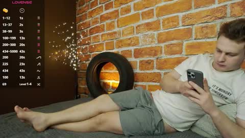 Snapshot of charlie_smiley chatting on 02-17-26, 02:08 Charlie Smiley online show from 02-17-26, 02:08