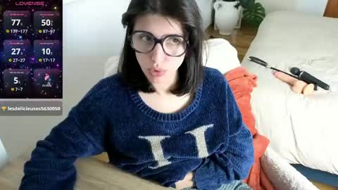 Snapshot of charlieangella chatting on 05-13-26, 07:33 Charlie online show from 05-13-26, 07:33