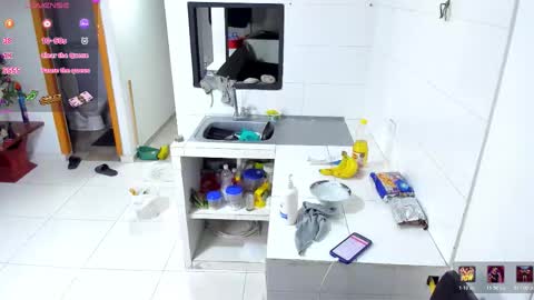 Snapshot of charlietaylorr__ chatting on 01-15-26, 04:17 Charlie online show from 01-15-26, 04:17