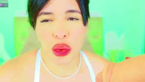 Charloott Evans online show from 12-17-25, 02:06