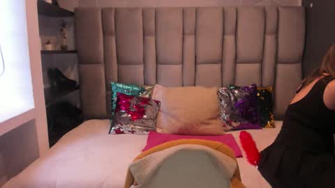 Charlot milf online show from 10-22-25, 11:54