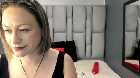 Charlot milf online show from 04-29-26, 11:36