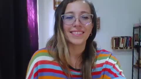 Snapshot of charlot_ponze chatting on 11-03-25, 07:59 charlott online show from 11-03-25, 07:59