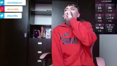 Snapshot of charlotbelucci_ chatting on 11-16-25, 09:09 Ale punky online show from 11-16-25, 09:09
