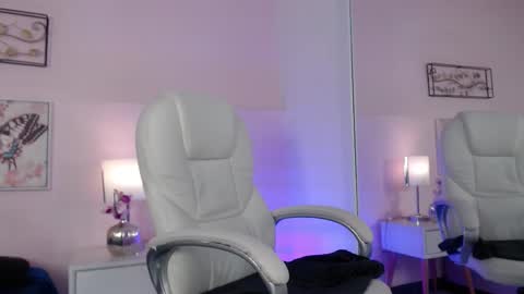 CHARLOTE online show from 02-03-26, 03:26