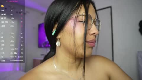 Andrea   independent model  IG   taanng online show from 05-14-26, 04:14