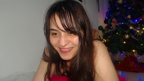 Snapshot of charloth_jones99 chatting on 12-31-24, 01:36 charlotte online show from 12-31-24, 01:36