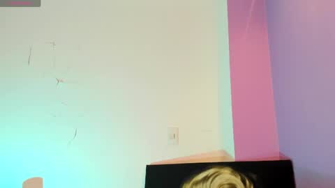 Snapshot of charlotte1117 chatting on 05-17-26, 05:53 Char 3 online show from 05-17-26, 05:53