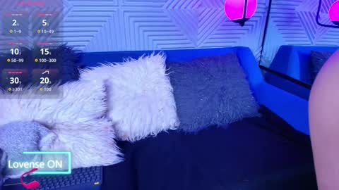 Snapshot of charlotte_2015 chatting on 10-14-25, 11:11 ambar online show from 10-14-25, 11:11