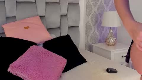   Charlotte  online show from 10-22-25, 07:35