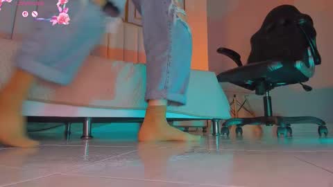 Snapshot of charlotte__grey chatting on 02-14-26, 08:16 charlotte grey online show from 02-14-26, 08:16