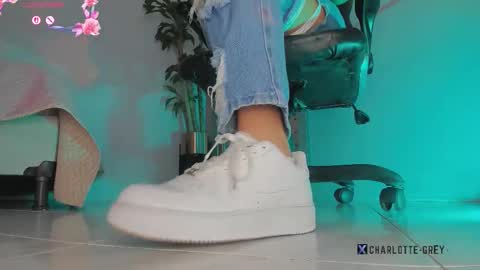 Snapshot of charlotte__grey chatting on 02-25-26, 08:18 charlotte grey online show from 02-25-26, 08:18