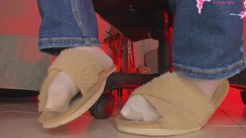 Snapshot of charlotte__grey chatting on 03-19-26, 08:13 charlotte grey online show from 03-19-26, 08:13