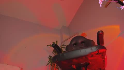 Snapshot of charlotte__grey chatting on 03-23-26, 05:39 charlotte grey online show from 03-23-26, 05:39