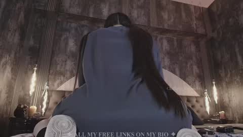 Charlotte online show from 02-12-25, 07:24