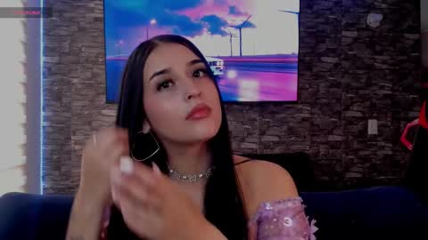 Charlotte  online show from 02-12-26, 09:10