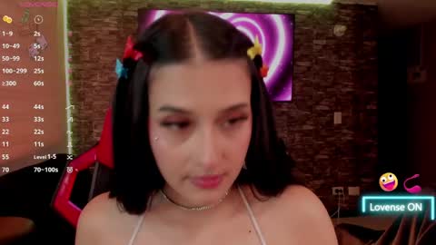 Charlotte  online show from 05-09-26, 01:00