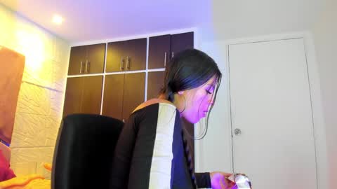 Charlotte Icee online show from 02-06-25, 07:29