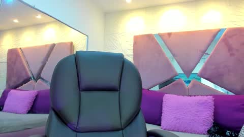 Charlotte Icee online show from 09-19-25, 05:24