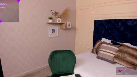 Charlotte Mayers online show from 09-12-25, 11:32