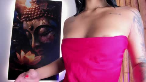 CHARLOTTE  online show from 05-20-26, 02:23