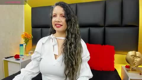 Snapshot of charlotte_monnroe chatting on 07-30-26, 01:21 charlotte_monnroe online show from 07-30-26, 01:21