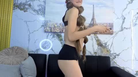 charlotte_skinny11_aws online show from 10-01-25, 06:25