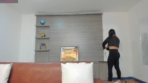 Snapshot of charlotte_whitee1 chatting on 01-15-25, 12:15 Charlotte Everyday From 0700 to 1300 Col Time online show from 01-15-25, 12:15
