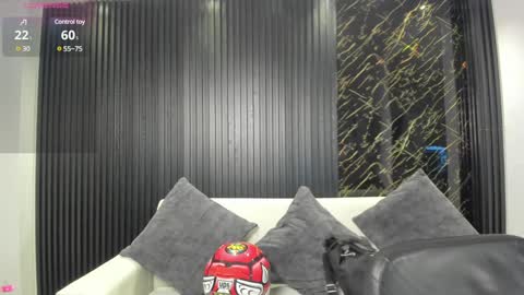 Snapshot of charlotte_whitee1 chatting on 02-08-25, 11:55 Charlotte Everyday From 0700 to 1300 Col Time online show from 02-08-25, 11:55