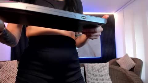 Snapshot of charlotte_whitee1 chatting on 09-19-25, 11:44 Charlotte Everyday From 0700 to 1300 Col Time online show from 09-19-25, 11:44