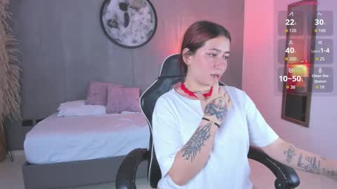 Snapshot of charlottee27_ chatting on 02-15-26, 07:51 Charlottee online show from 02-15-26, 07:51