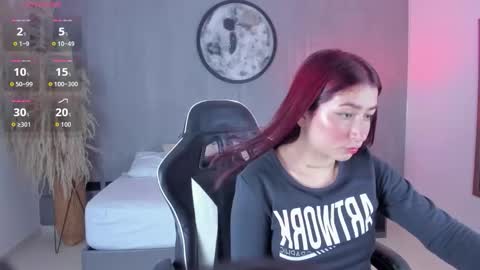 Snapshot of charlottee27_ chatting on 02-24-26, 02:09 Charlottee online show from 02-24-26, 02:09