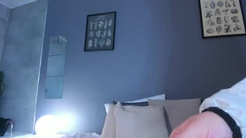 charlottee_love_ online show from 04-29-26, 11:25