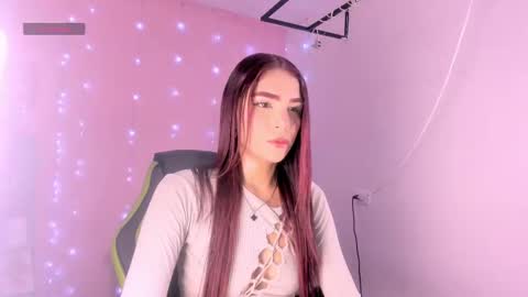 charlotteee online show from 09-22-25, 04:25