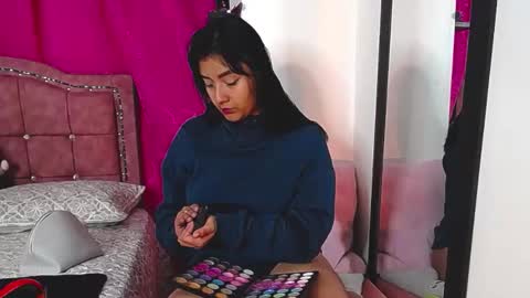 charlottekiss99 online show from 09-19-25, 11:44