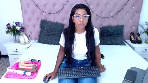 Charlotte online show from 01-16-25, 03:23