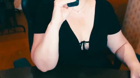 CharlotteXTasty online show from 09-29-25, 11:37