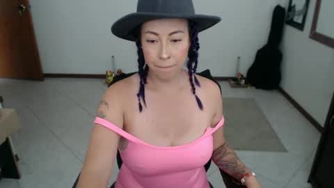 charlottezoe online show from 05-08-26, 06:35